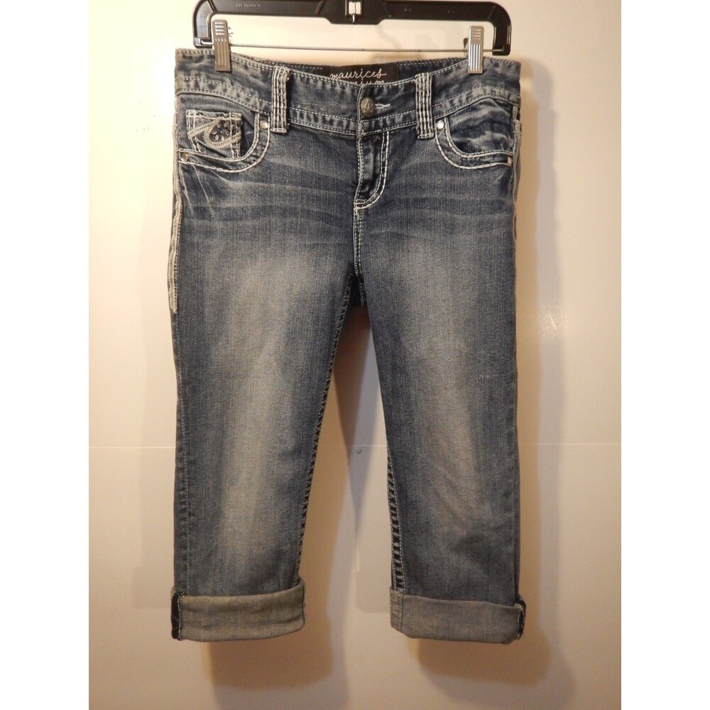 Maurices Premium Capris 7/8 Light Wash Bling Rhinestone Embroidered Cuffed